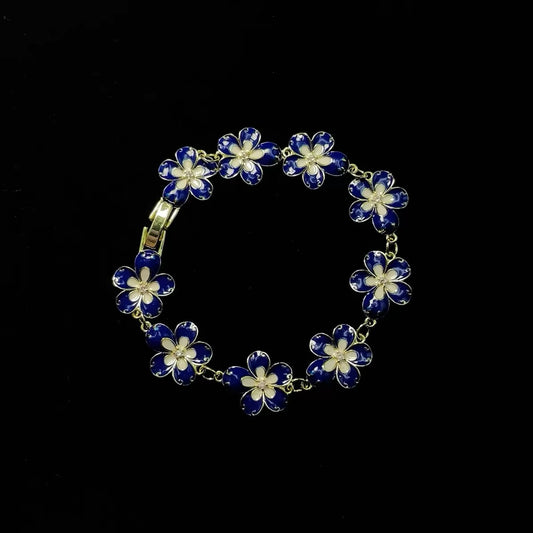 blue daisy bracelet